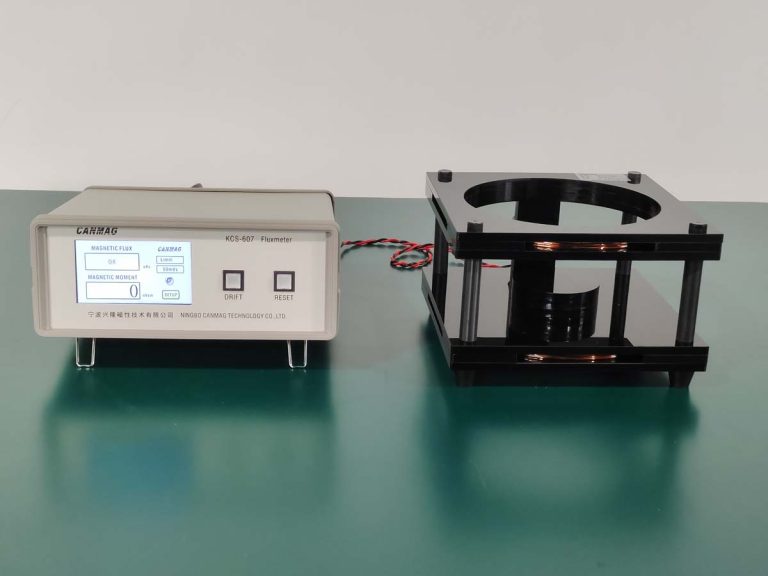 Magnetic flux meter